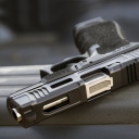Glock 17 9 mm Pistol wallpaper 128x128