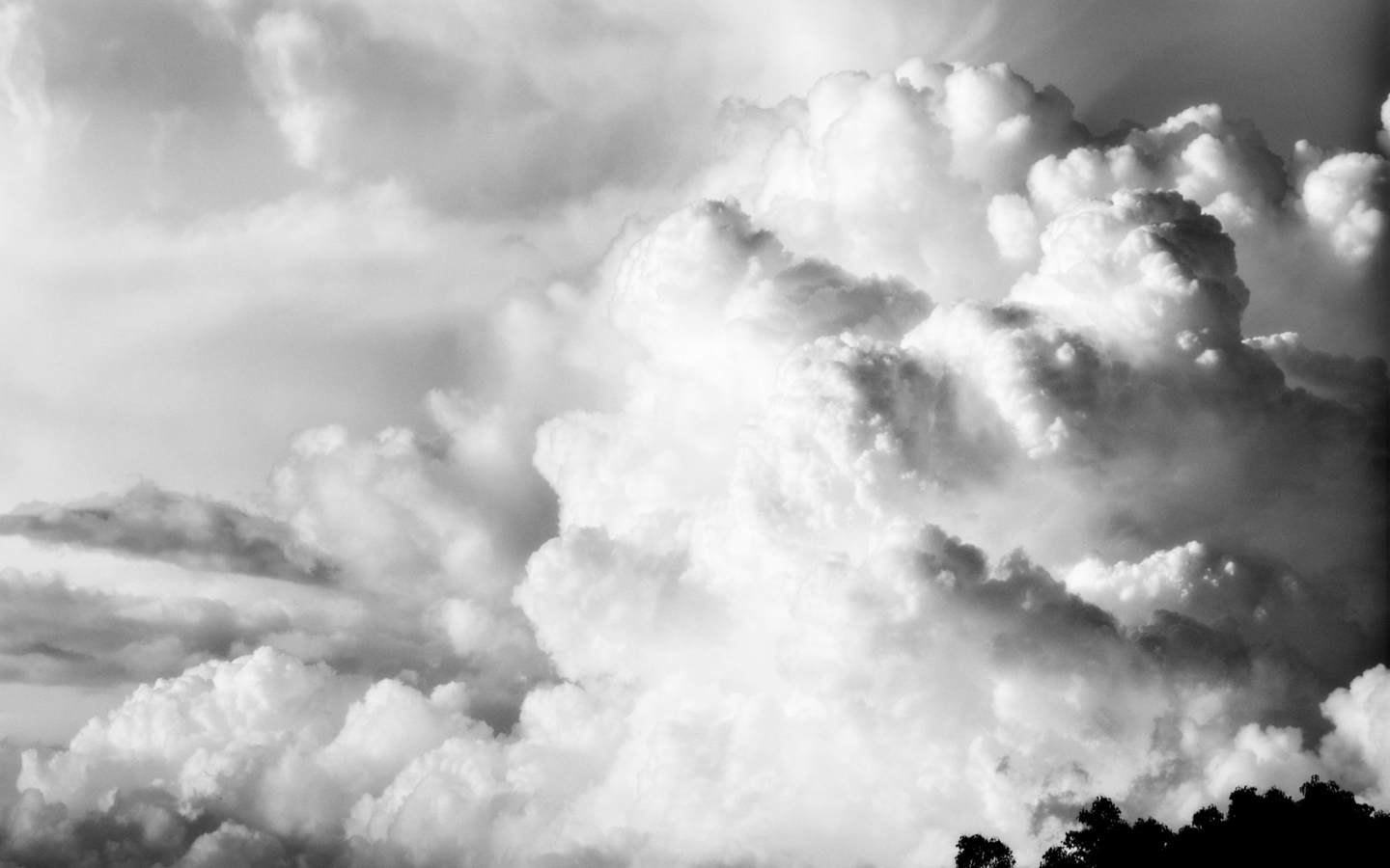 Sfondi Explosive Clouds 1440x900