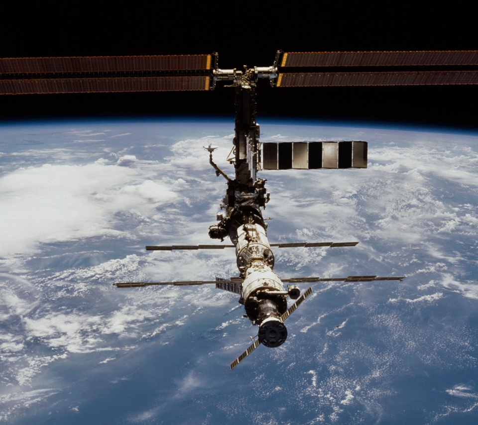 Fondo de pantalla ISS And Earth 960x854