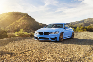 BMW M4 - Obrázkek zdarma pro 1600x900