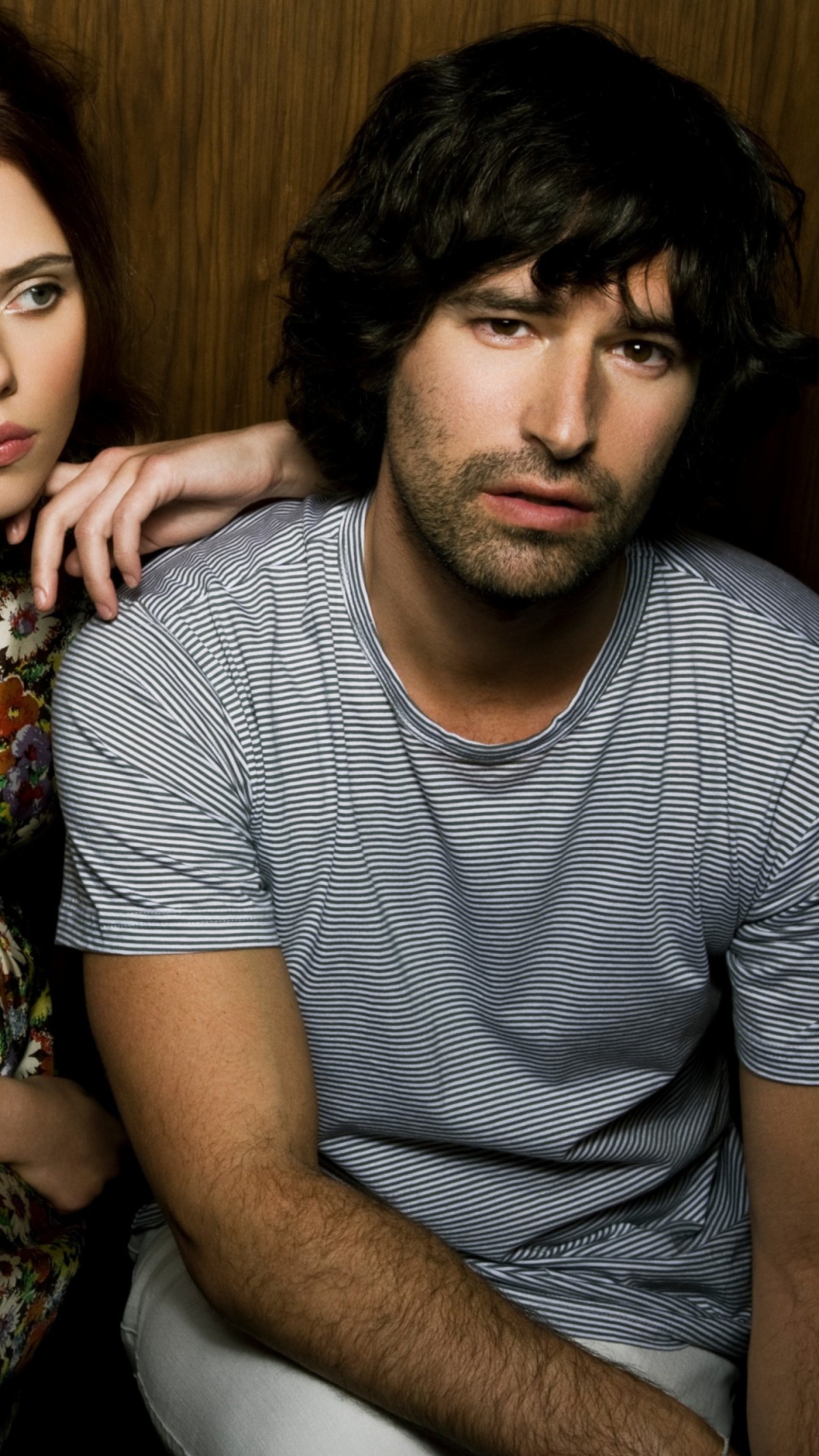 Обои Pete Yorn & Scarlett Johansson 1080x1920