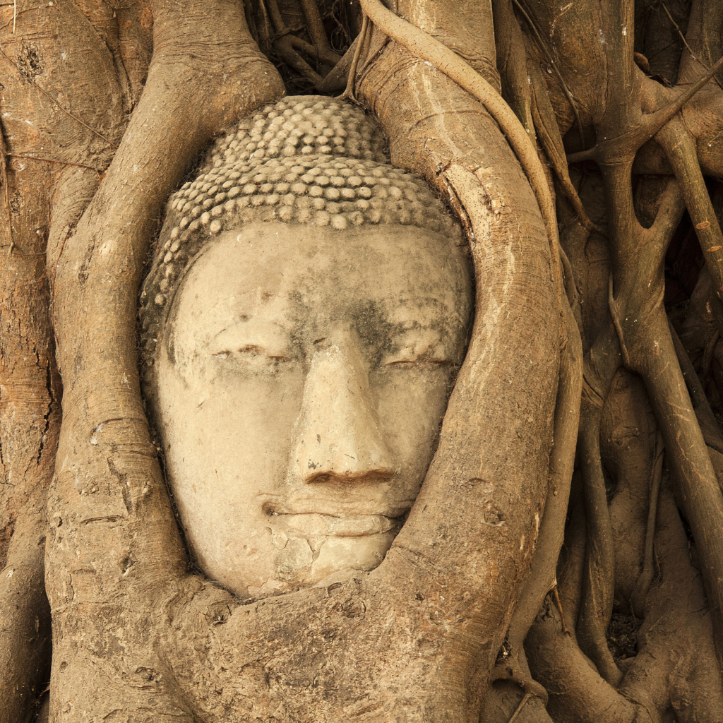 Das Wooden Buddha In Thailand Wallpaper 1024x1024