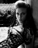 Fondo de pantalla Scarlett Johansson Monochrome 128x160