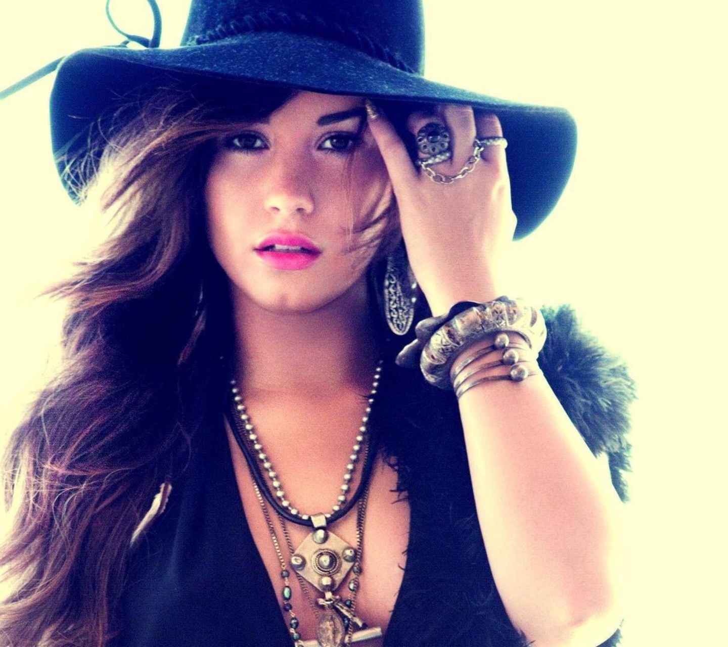 Screenshot №1 pro téma Demi Lovato 1440x1280