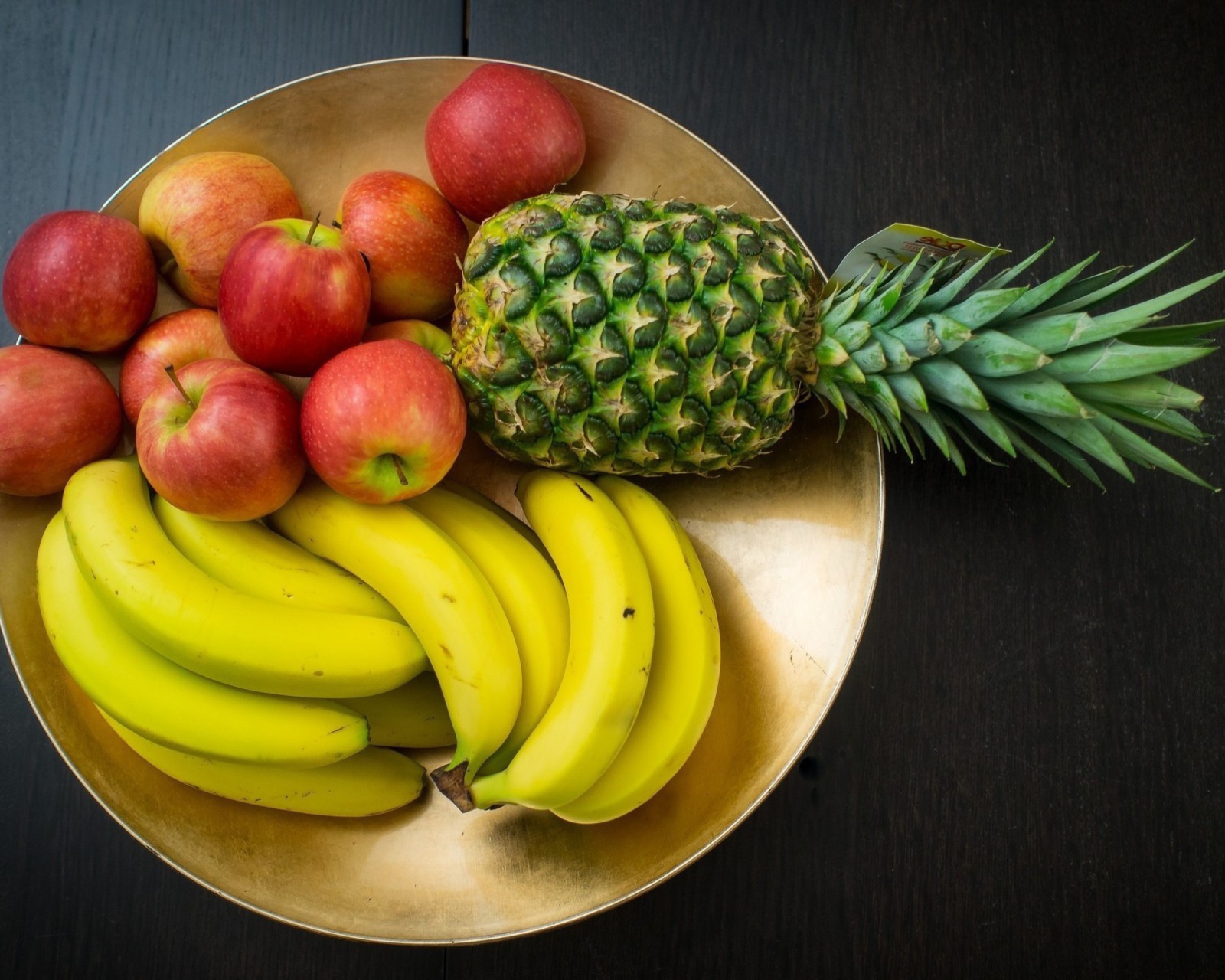 Fondo de pantalla Fruits, pineapple, banana, apples 1600x1280