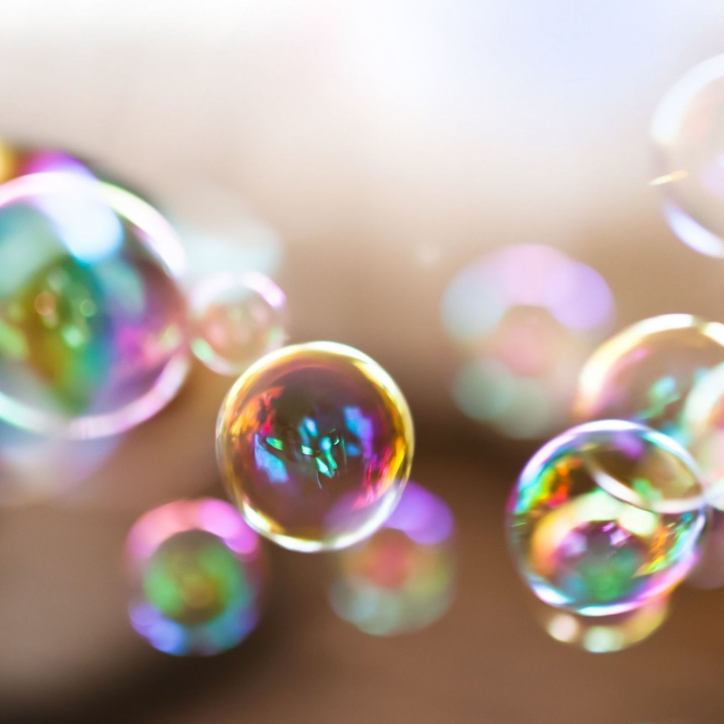 Das Colorful Bubbles Wallpaper 1024x1024