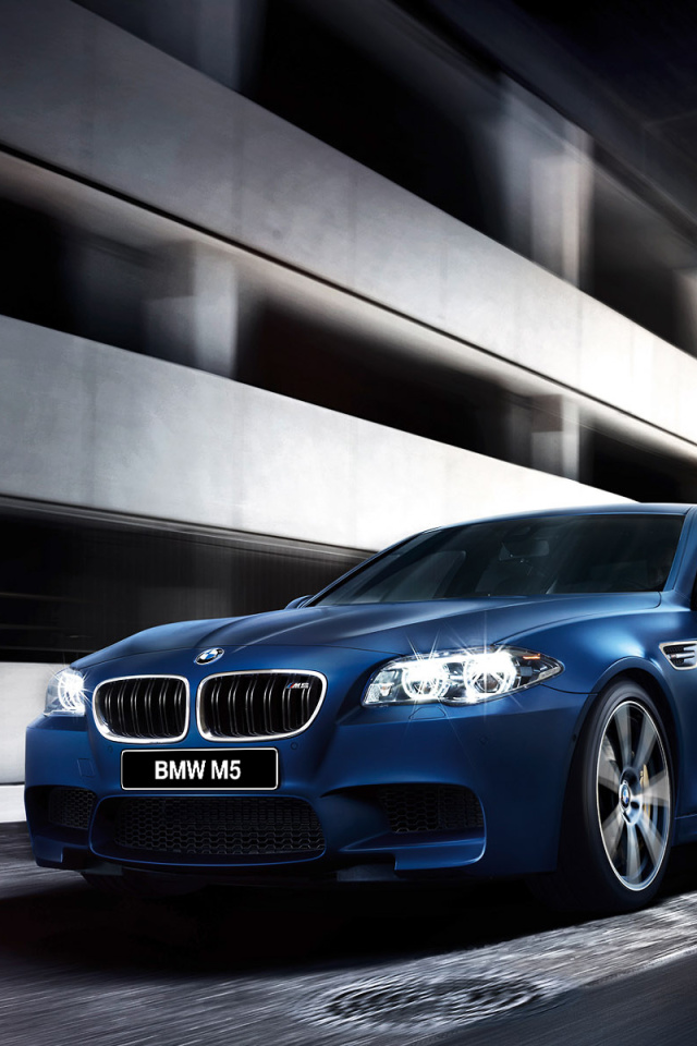 Screenshot №1 pro téma BMW M5 F10 640x960