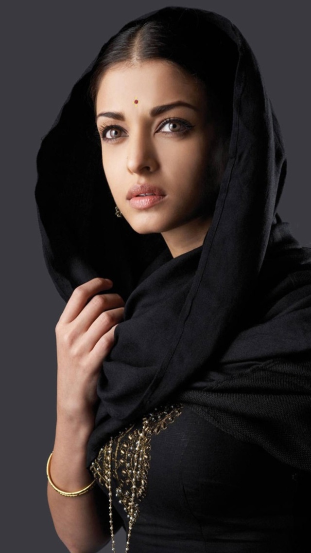 Fondo de pantalla Aishwarya Rai HD 640x1136