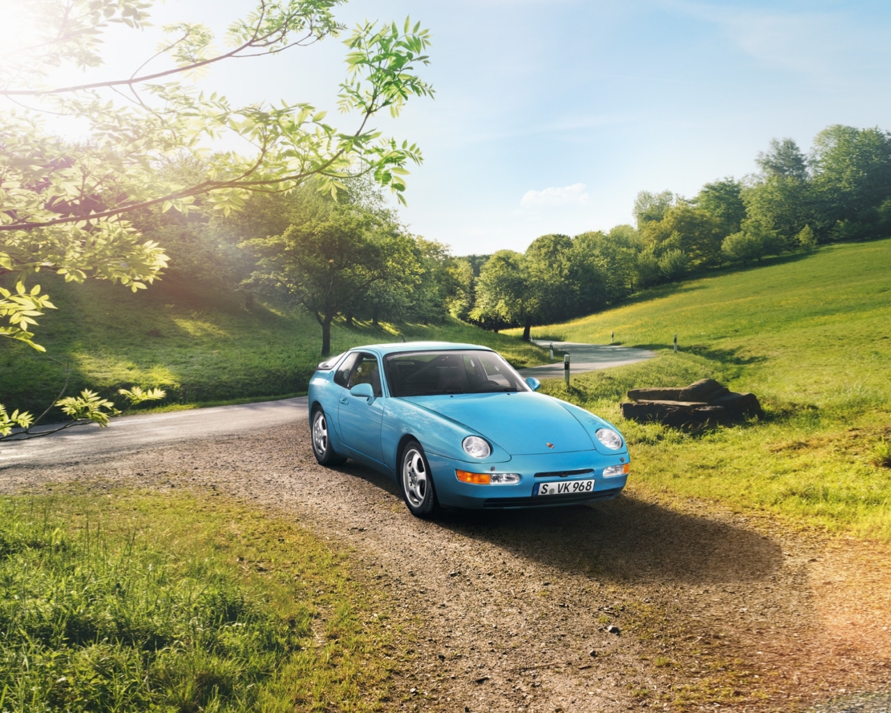 Blue Porsche 968 screenshot #1 1280x1024