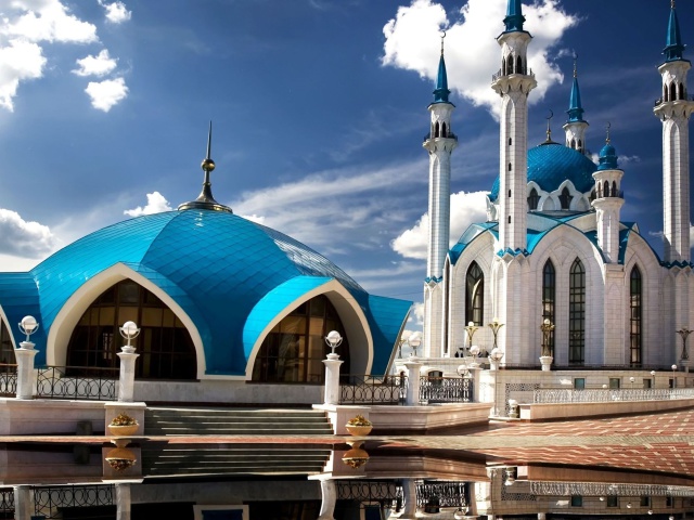 Das Kul Sharif Mosque in Kazan Wallpaper 640x480