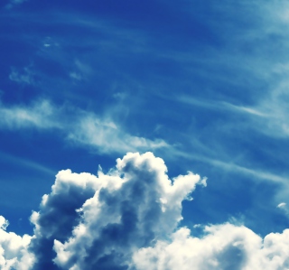 Blue Sky With Clouds - Obrázkek zdarma pro iPad mini 2