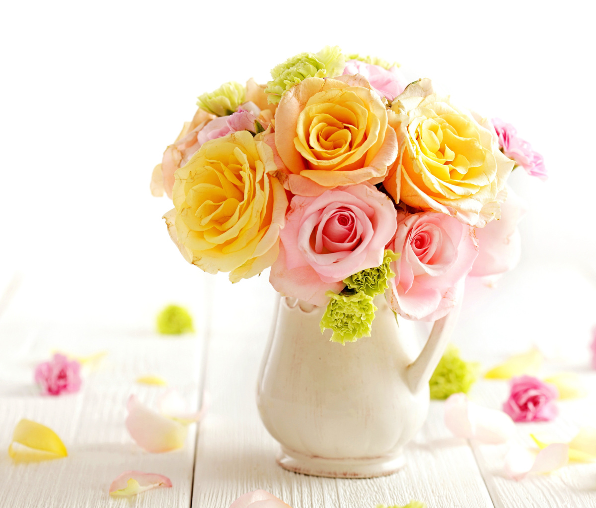 Fondo de pantalla Tender Purity Roses Bouquet 1200x1024