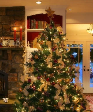 Kostenloses Christmas Tree At Home Wallpaper für 640x1136