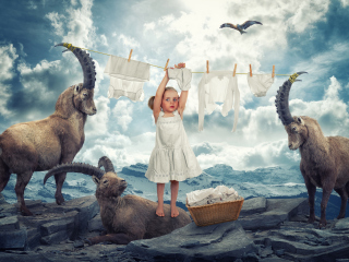 Fantasy Laundry wallpaper 320x240