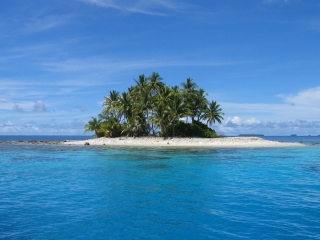 Bunaken, Indonesia wallpaper 320x240