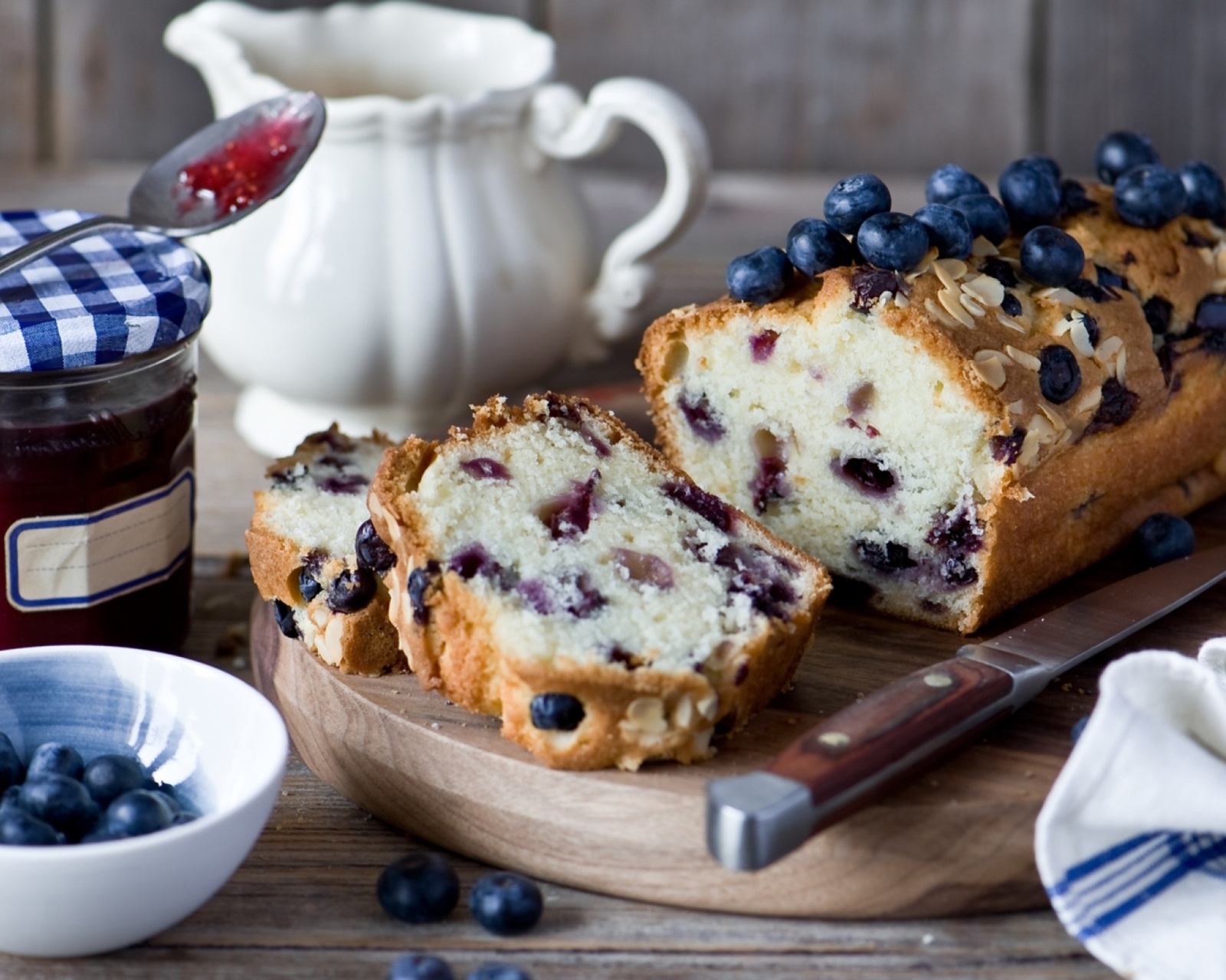 Das Blueberries Cake Wallpaper 1600x1280