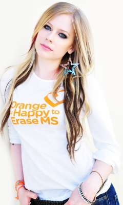 Das Avril Lavigne 2013 Wallpaper 240x400