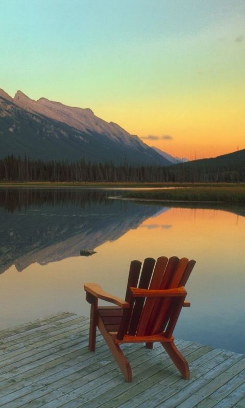 Screenshot №1 pro téma Wooden Chair With Pieceful Lake View 480x800
