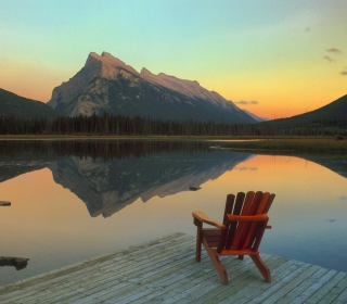 Kostenloses Wooden Chair With Pieceful Lake View Wallpaper für 2048x2048