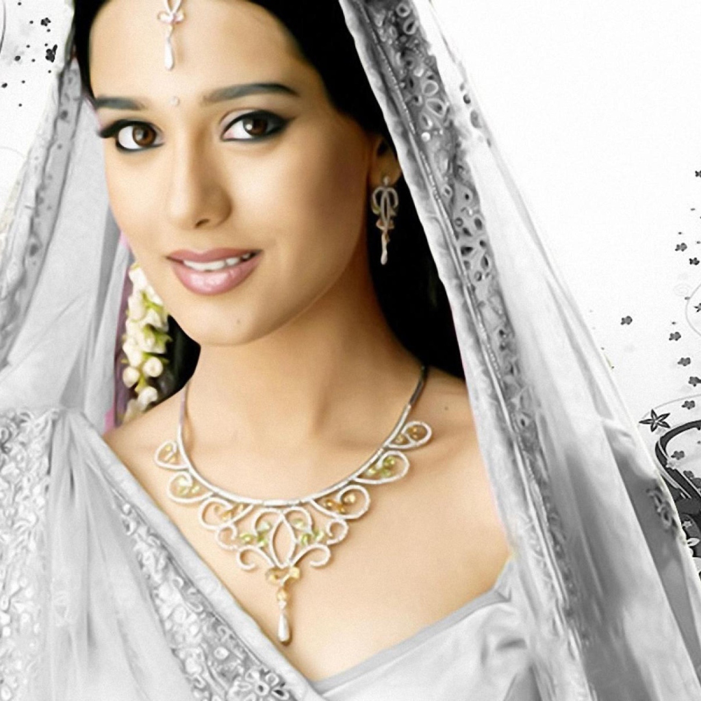 Screenshot №1 pro téma Amrita Rao In White Saree 1024x1024