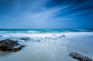 Free Dreamy Seascape Picture for Android, iPhone and iPad