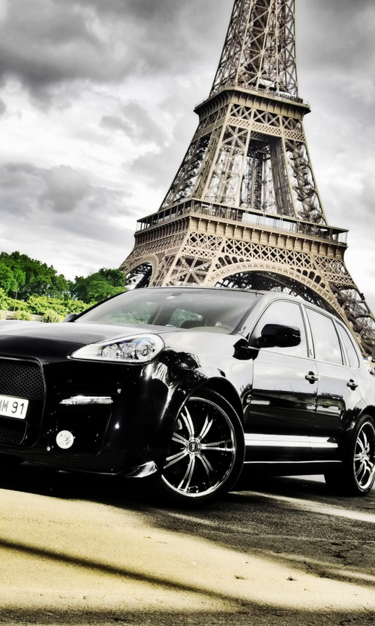 Обои Porsche Cayenne In Paris 768x1280