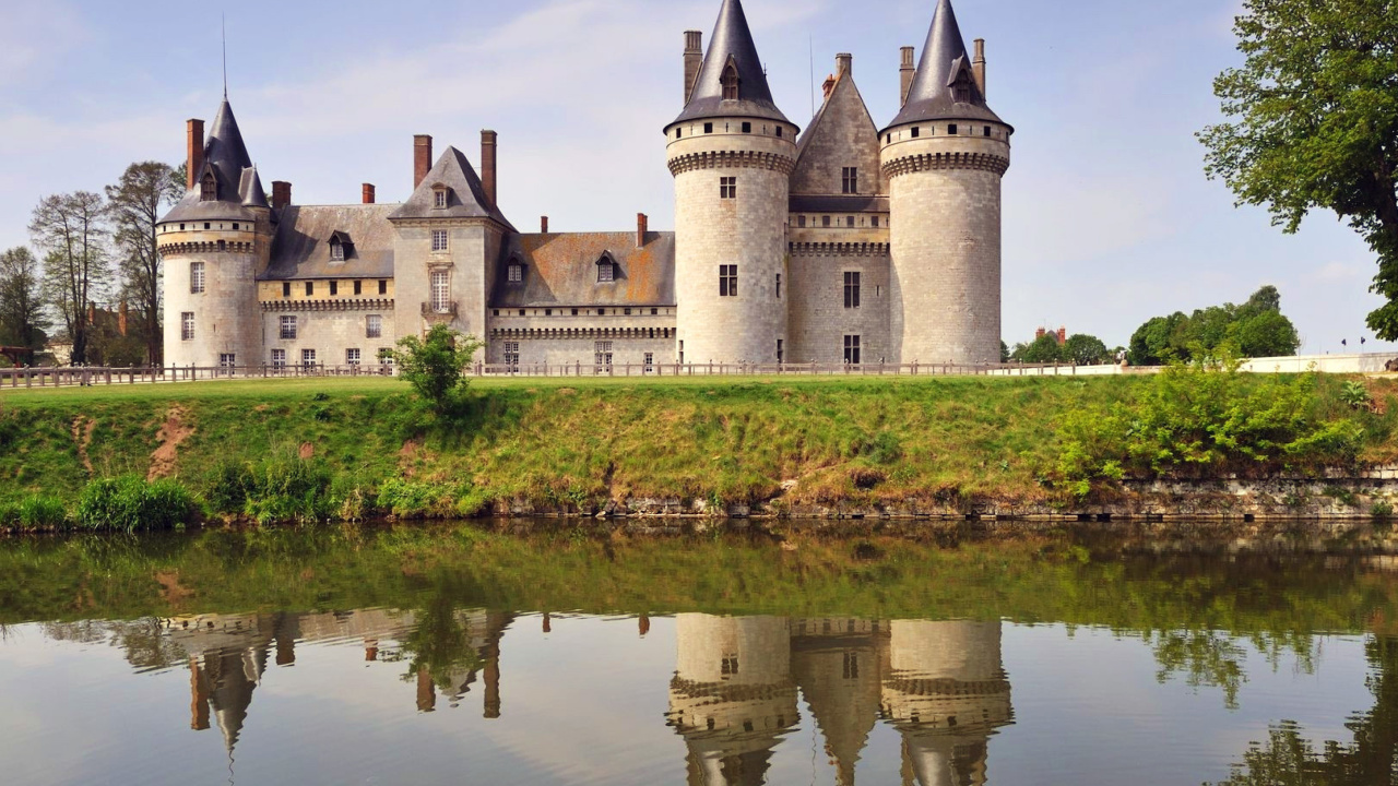 Chateau de Sully wallpaper 1280x720
