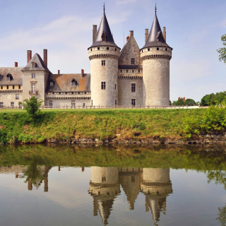 Chateau de Sully sfondi gratuiti per iPad