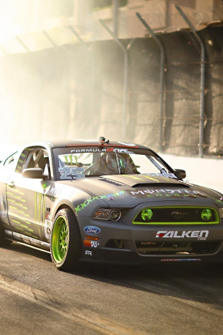 Das Ford Mustang GT Drift Wallpaper 320x480