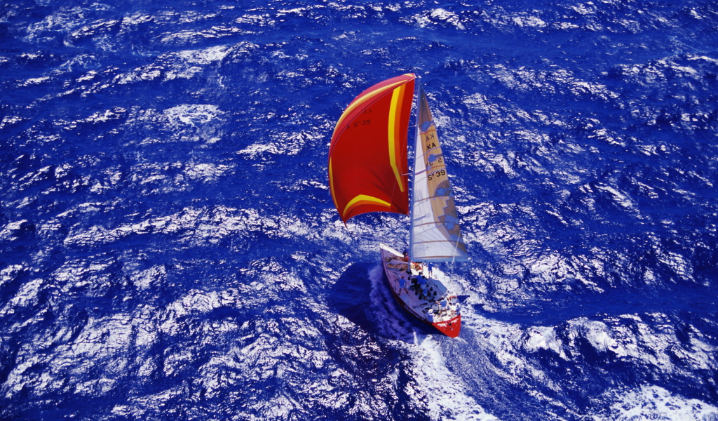 Fondo de pantalla Yacht In Big Blue Sea 1024x600