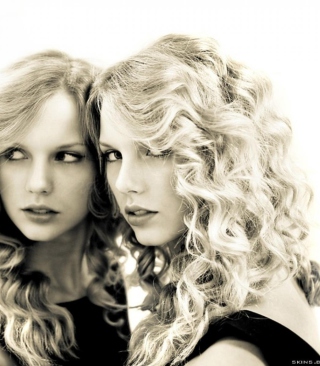 Taylor Swift Black And White - Obrázkek zdarma pro 240x320