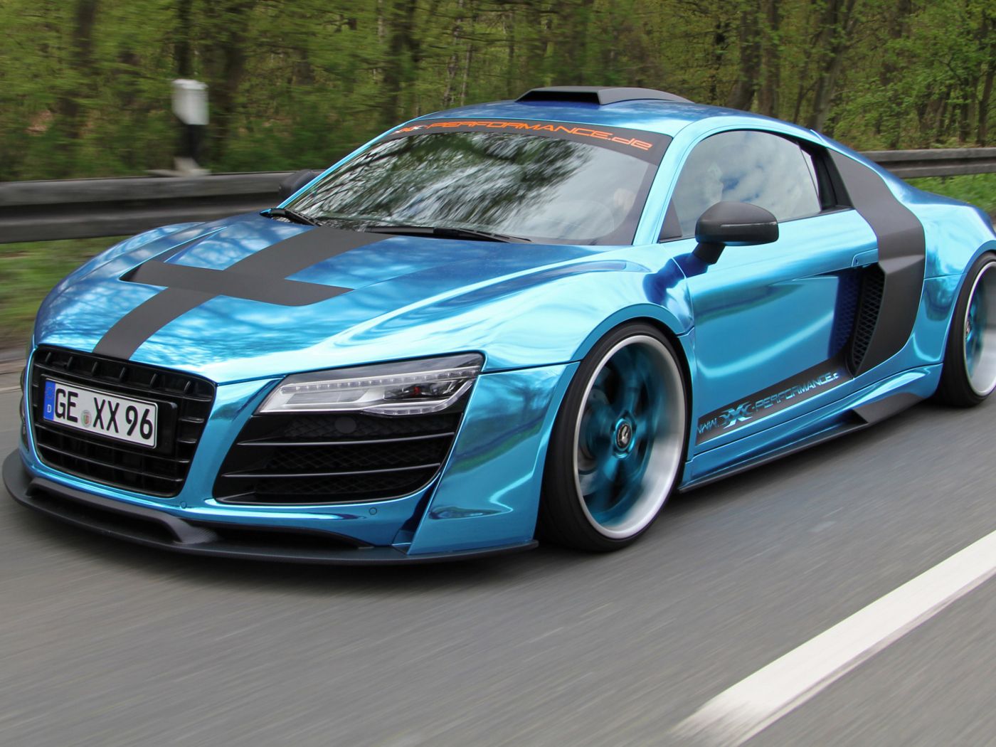 Screenshot №1 pro téma Audi R8 1400x1050