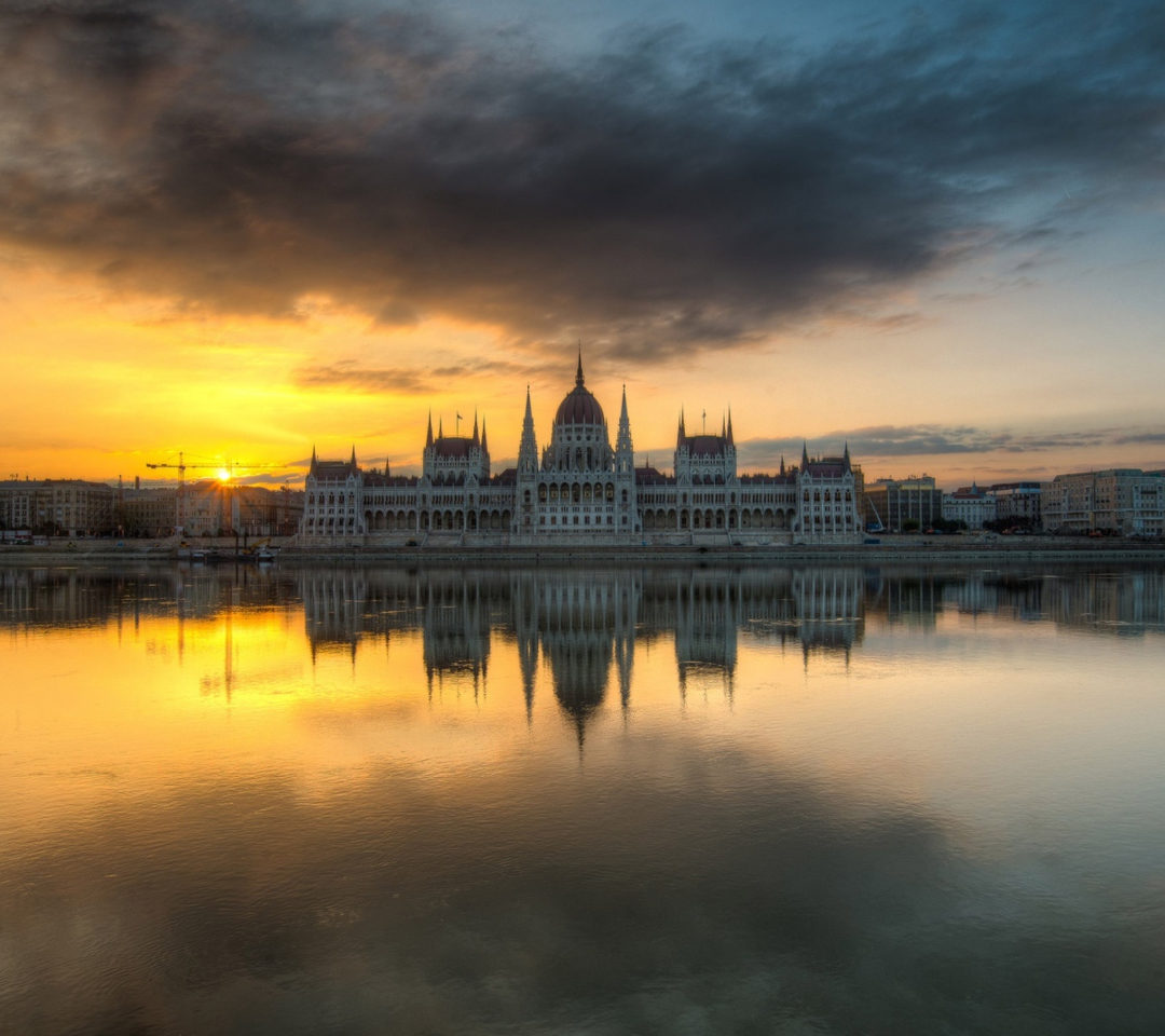 Sfondi Budapest At Sunrise 1080x960