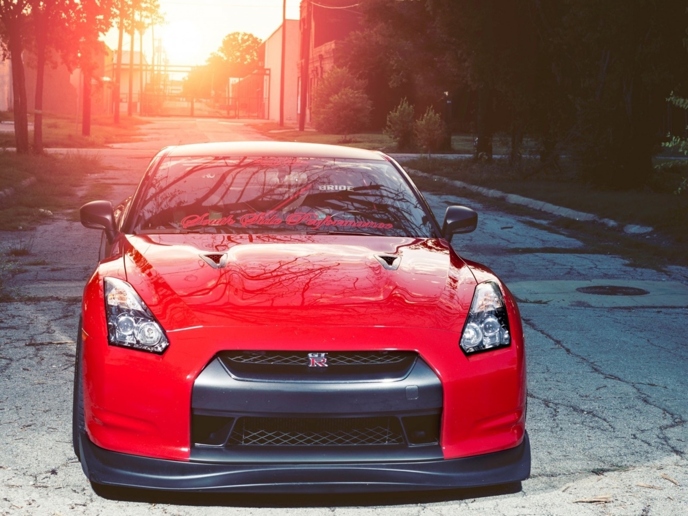 Das Red Nissan GTR Japanese Sport Car Wallpaper 1400x1050