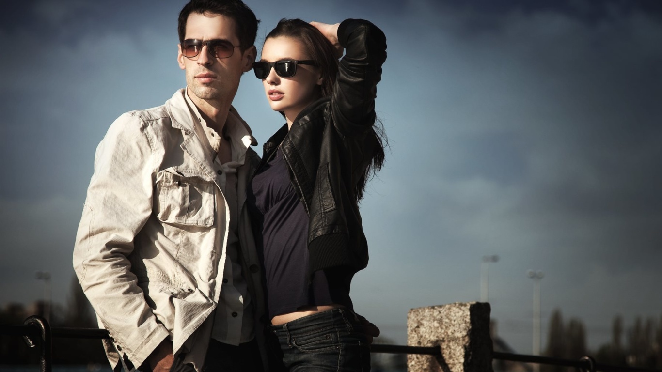 Обои Couple portrait 1366x768