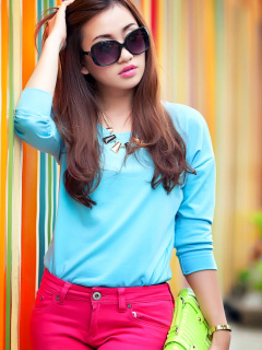 Nice girl in summer sunglasses wallpaper 240x320