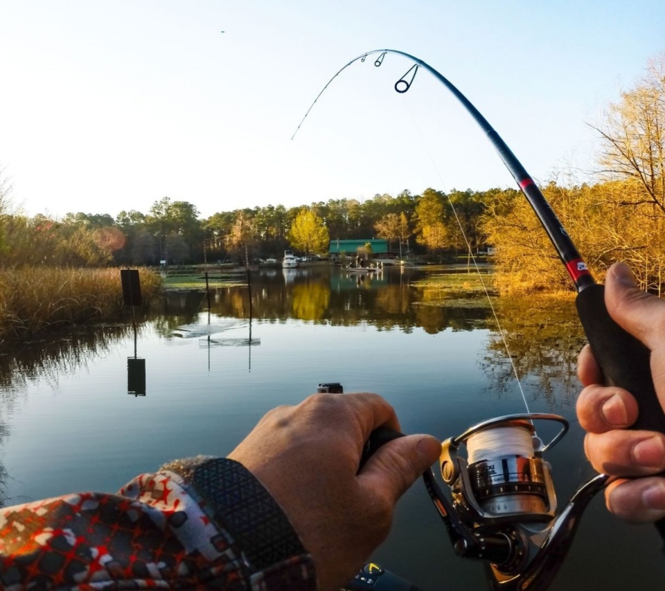 Обои Fishing in autumn 960x854