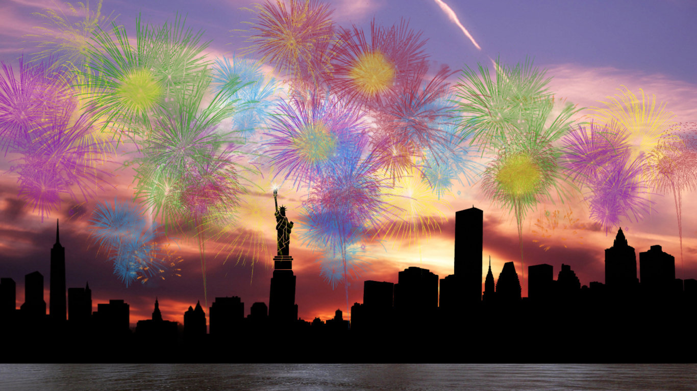 Das Fireworks Above Statue Of Liberty Wallpaper 1366x768