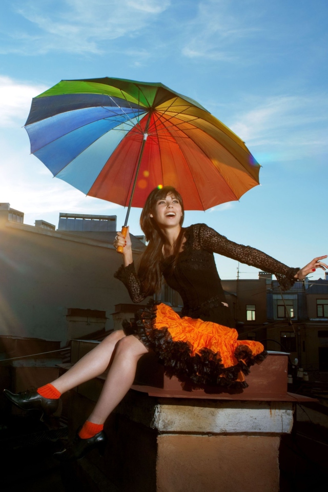 Обои Happy Girl With Rainbow Umbrella 640x960