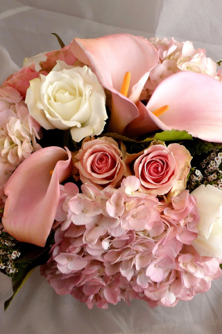 Обои White Roses Bouquet 320x480