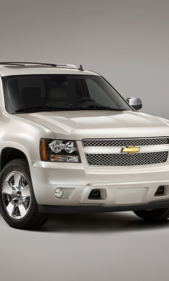 Chevrolet Suburban 2015 Large SUV screenshot #1 240x400