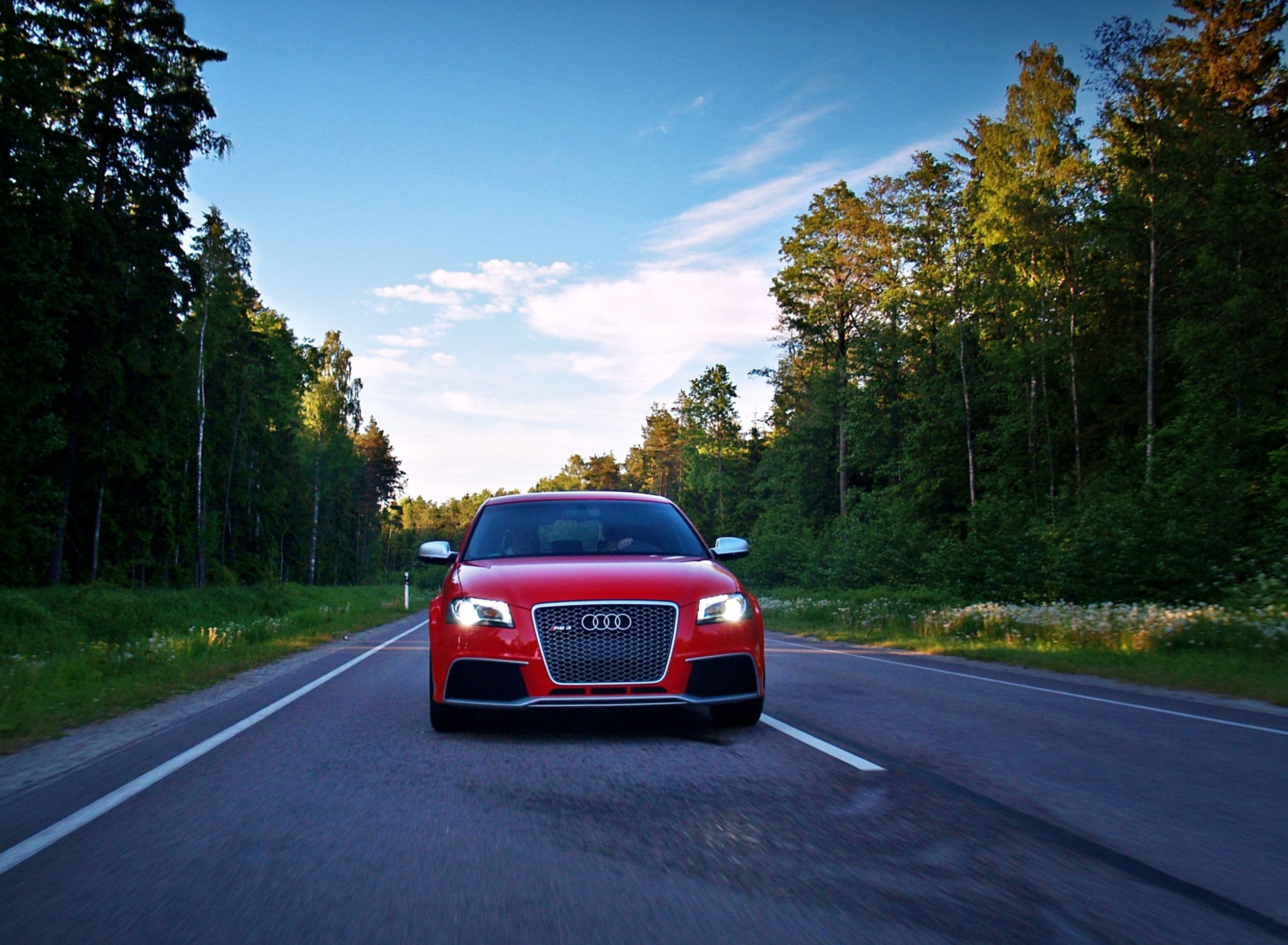 Fondo de pantalla Audi Rs3 1920x1408