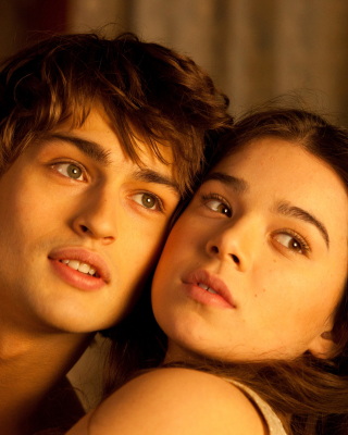 Romeo and Juliet with Hailee Steinfeld and Douglas Booth - Obrázkek zdarma pro Nokia X3