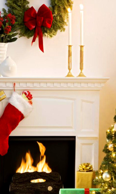 Sfondi Holiday Fireplace 240x400