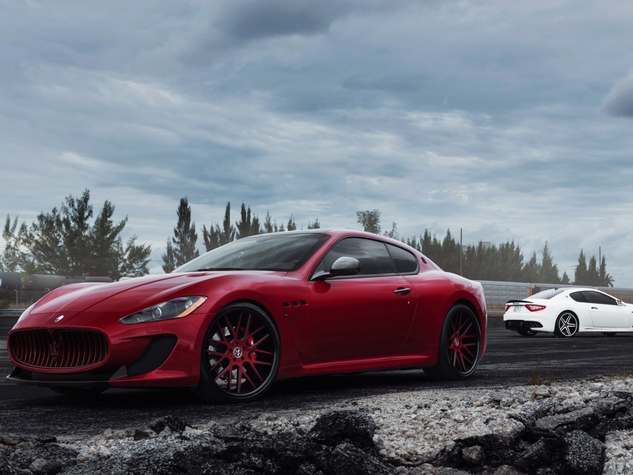 Das Maserati Granturismo Sport Duo Wallpaper 1280x960