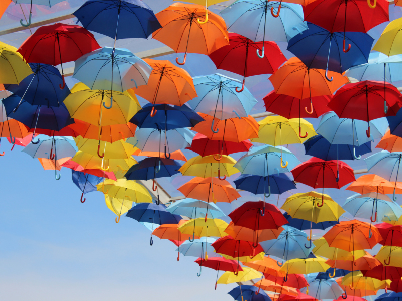 Umbrellas In Sky wallpaper 800x600