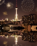 Das Fireworks In Berlin Wallpaper 128x160