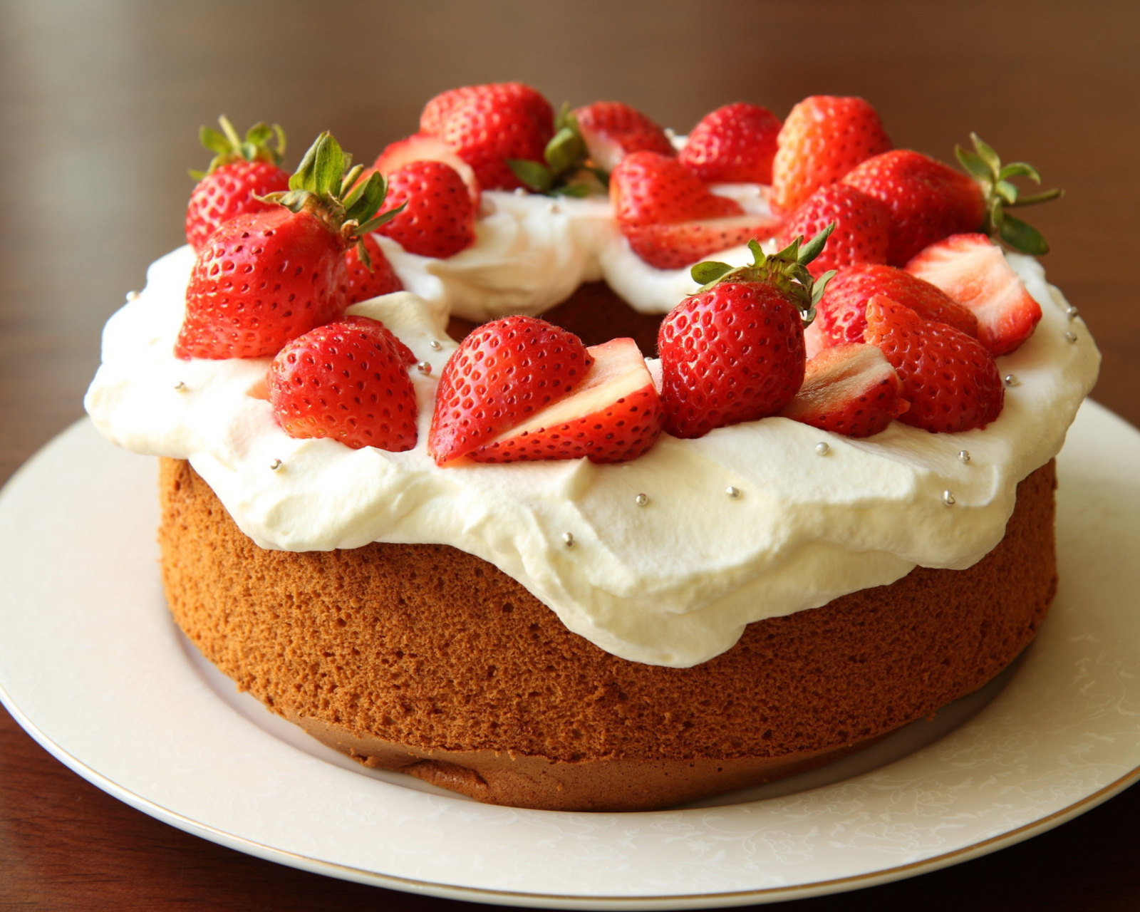 Das Strawberry Cake Wallpaper 1600x1280