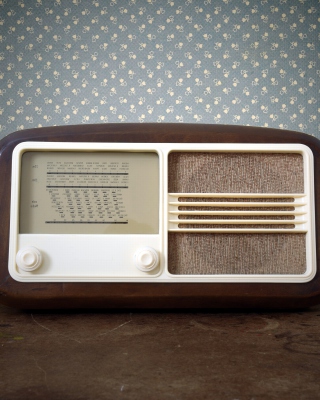 Retro Radio in Museum - Obrázkek zdarma pro Nokia Asha 310