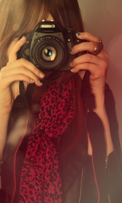 Girl With Canon Camera screenshot #1 240x400